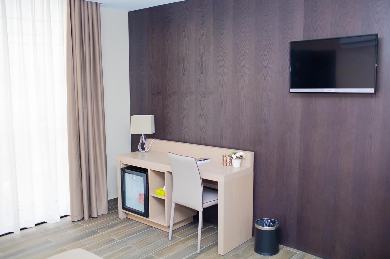 Fly Hotel 리브르빌 외부 사진